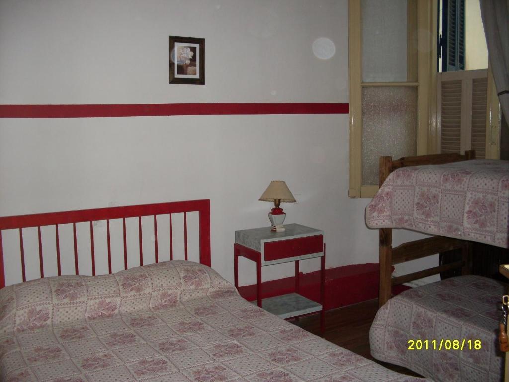 Malbec Hostel Central ميندوزا الغرفة الصورة